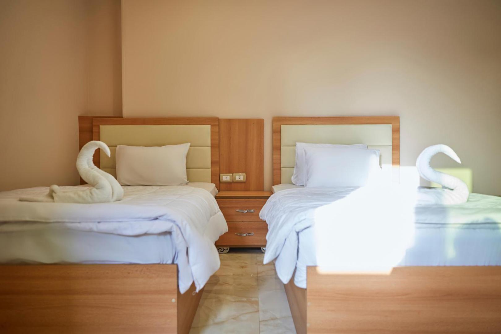 Grand Pyramid View Hotel Kafret el-Gabal 外观 照片